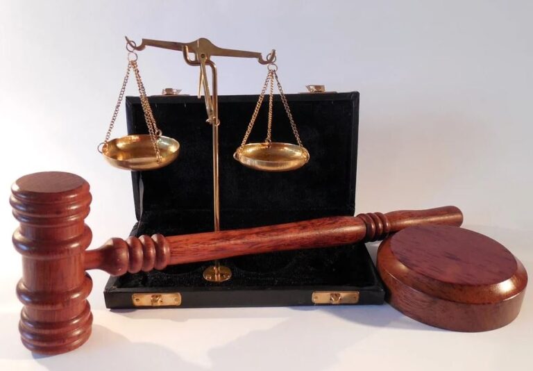 Bermuda Magistrate Sues Bermuda Police
